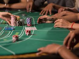 Dazzling Digital Dealers’ Domain: Exploring the Dealers’ Den Behind the Casino Tables